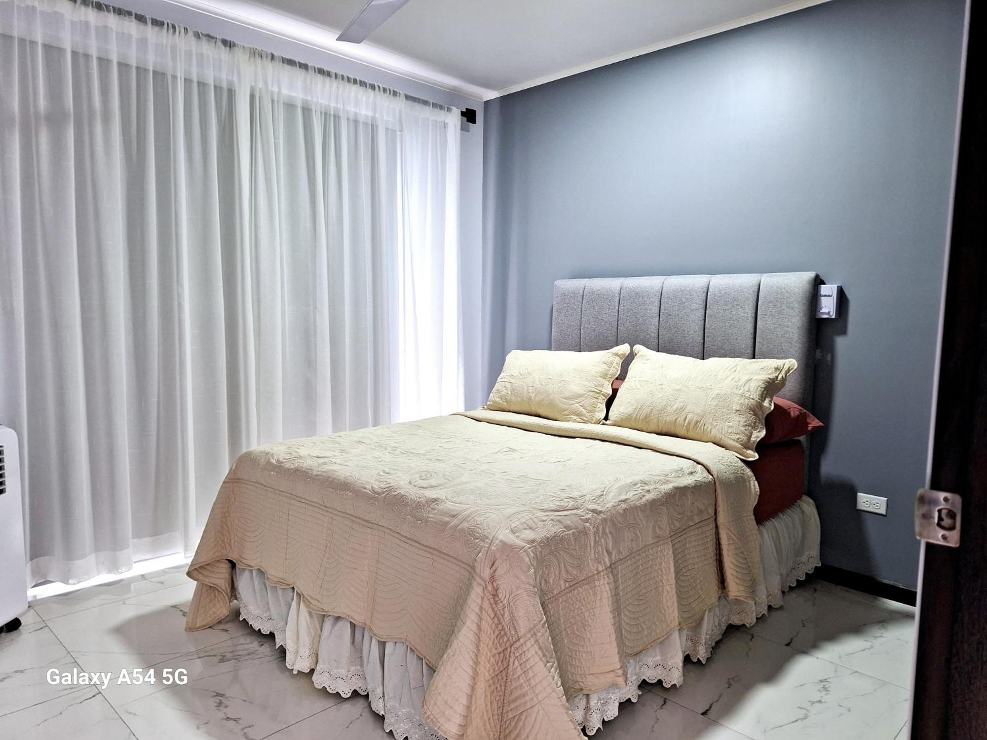Vistas Del Sol-Casa Victoria Hostel San Isidro De El General Ngoại thất bức ảnh